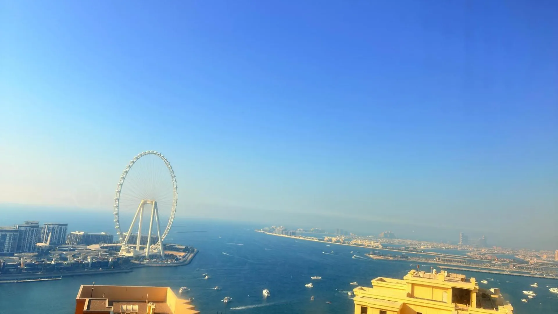 Capsule hotel Ocean Glimpse Hostel Dubai