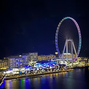 Apartment Beautiful With Amazing Sea Views, Dubai