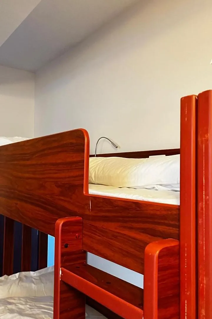 Ocean Glimpse Hostel 두바이 아랍에미리트
