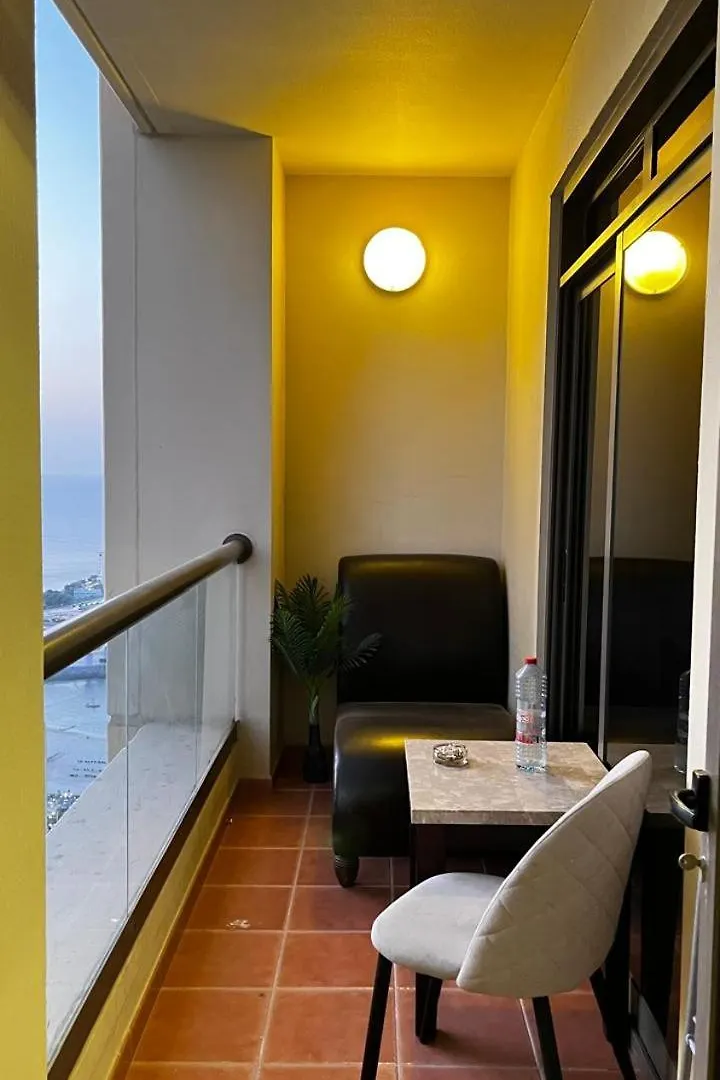 Ocean Glimpse Hostel Dubai