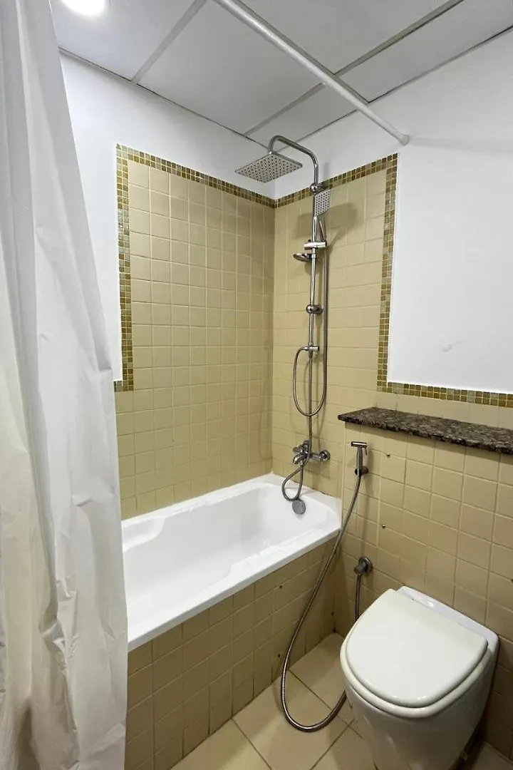 Ocean Glimpse Hostel Dubai